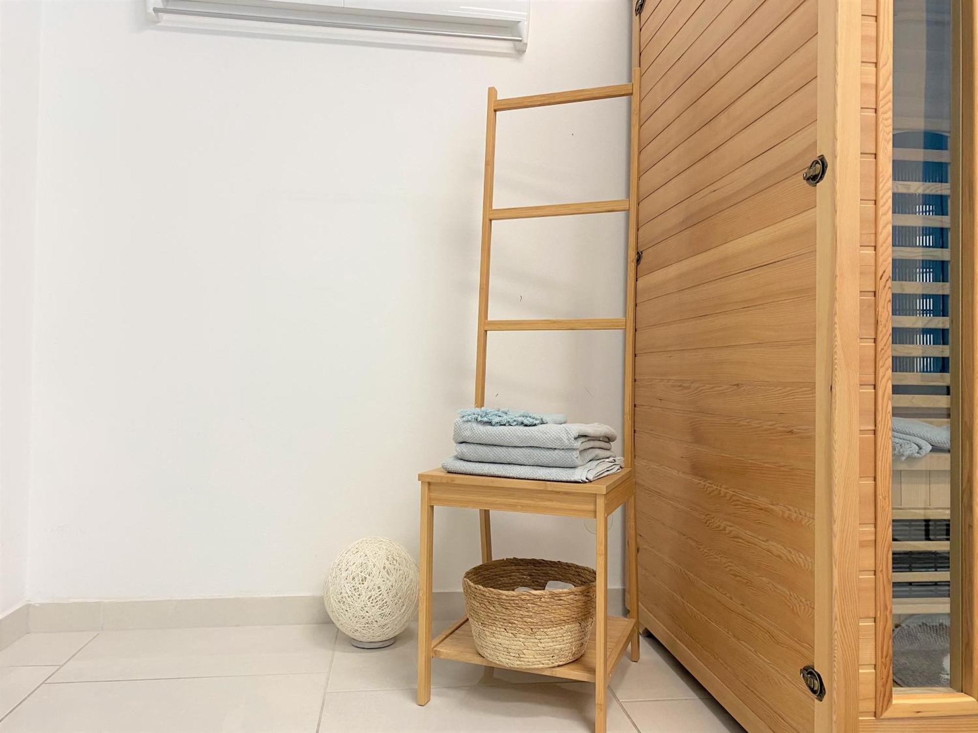 Stadtsuite Mit Sauna In Wiener Neustadt 135 M2 Экстерьер фото