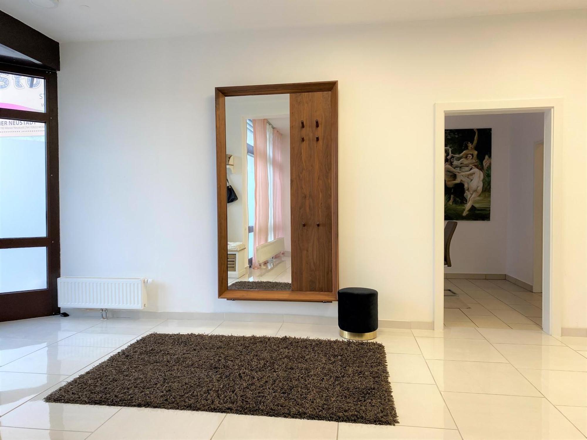 Stadtsuite Mit Sauna In Wiener Neustadt 135 M2 Экстерьер фото